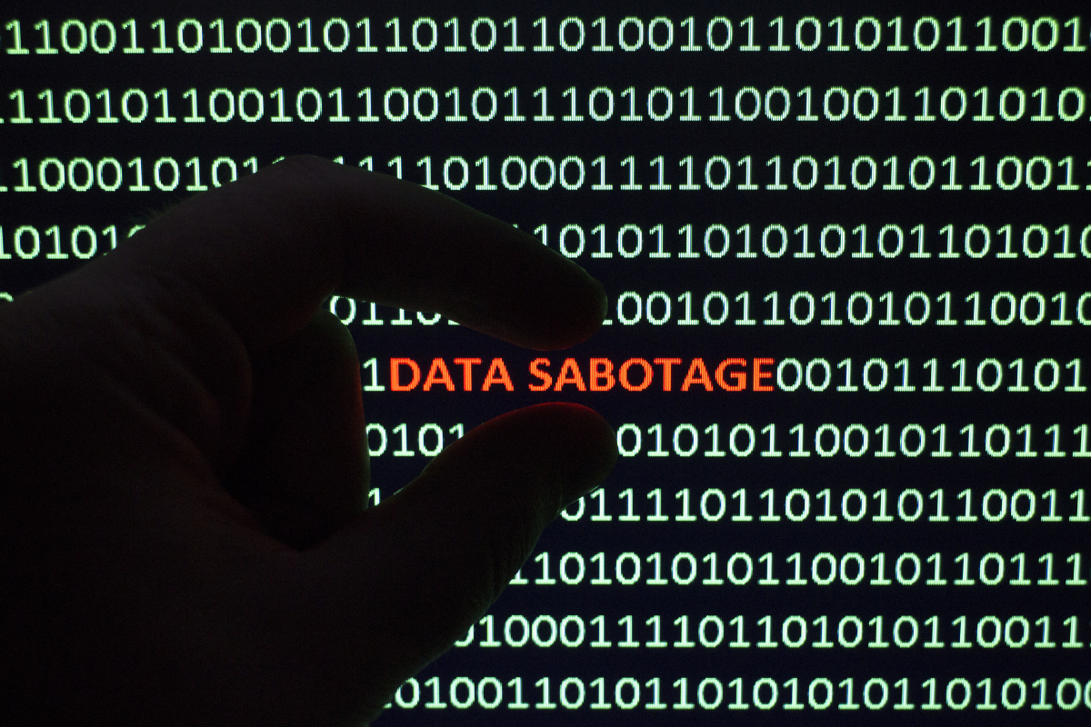 O Inimigo Não Vem de Fora